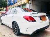 Cần bán lại xe Mercedes C200 năm 2019, màu trắng