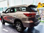 Cần bán Toyota Fortuner 2.4G MT năm 2020, giao nhanh toàn quốc