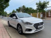 Bán Hyundai Accent AT năm 2018, giá tốt, động cơ ổn định, còn mới