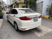 Gia đình bán xe Honda City 2016, màu trắng