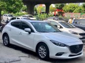 Cần bán xe Mazda 3 năm 2017, màu trắng