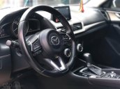 Cần bán xe Mazda 3 năm 2017, màu trắng