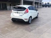 Bán xe Ford Fiesta đời 2016, màu trắng, giá 385tr