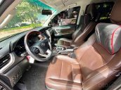 Cần bán gấp Toyota Fortuner 2.8V 4x4 AT đời 2019, màu đen, xe nhập