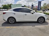 Bán xe Mazda 2 sản xuất 2016, màu trắng