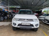 Bán Mitsubishi Pajero Sport số sàn 1 cầu, màu trắng