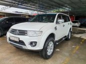 Bán Mitsubishi Pajero Sport số sàn 1 cầu, màu trắng