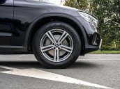 Giá xe Mercedes GLC 200 2020 - Khuyến mãi, thông số, giá lăn bánh giảm tiền mặt, tặng bảo hiểm và phụ kiện tháng 10/2020