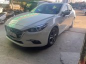 Cần bán Mazda 3, màu trắng, biển Thủ Đô, sản xuất 2018