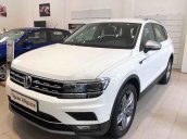 Bán Volkswagen Tiguan năm sản xuất 2020, màu trắng, nhập khẩu nguyên chiếc