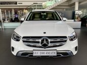 Hàng hot giao ngay GLC 200 4Matic-trắng/kem.
Trước bạ giảm 50%-100tr, bảo hiểm thân xe, gói phụ kiện cao cấp