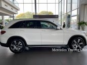 Hàng hot giao ngay GLC 200 4Matic-trắng/kem.
Trước bạ giảm 50%-100tr, bảo hiểm thân xe, gói phụ kiện cao cấp