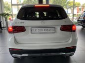 Hàng hot giao ngay GLC 200 4Matic-trắng/kem.
Trước bạ giảm 50%-100tr, bảo hiểm thân xe, gói phụ kiện cao cấp