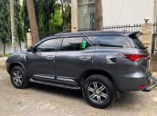 Bán Toyota Fortuner năm sản xuất 2018, màu xám