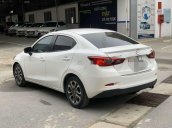 Bán ô tô Mazda 2 đời 2018, màu trắng xe gia đình, giá tốt