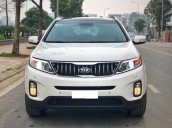 Bán xe Kia Sorento DATH năm sản xuất 2019, màu trắng số tự động  