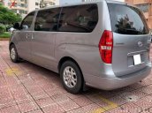 Bán Hyundai Grand Starex đời 2016, màu bạc số sàn