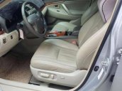 Xe Toyota Camry sản xuất năm 2008, màu bạc còn mới