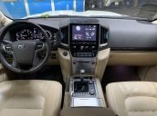 Bán Toyota Land Cruiser sản xuất 2016, màu trắng còn mới