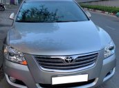 Xe Toyota Camry sản xuất năm 2008, màu bạc còn mới