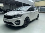 Bán Kia Rondo 2.0 GAT Deluxe 2017, màu trắng, BS TP. HCM