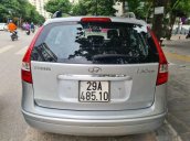 Cần bán Hyundai i30 năm sản xuất 2010, màu bạc, chính chủ