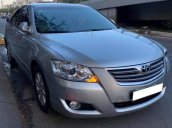 Xe Toyota Camry sản xuất năm 2008, màu bạc còn mới