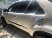 Cần bán xe Toyota Fortuner đời 2016, màu trắng, giá 726tr