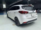 Bán Kia Rondo sản xuất 2017, màu trắng, biển Sài Gòn