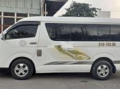 Bán Toyota Hiace 6 chỗ 850kg đời 2006, màu trắng, 220tr