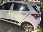 Chính chủ bán Hyundai Grand i10 2015, màu trắng, nhập khẩu