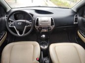 Bán Hyundai i20 2011, màu vàng, nhập khẩu nguyên chiếc  