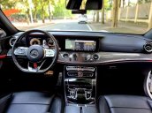 Cần bán xe Mercedes-Benz E300 sản xuất năm 2016, xe giá thấp