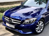 Bán gấp chiếc Mercedes-Benz C200 sản xuất năm 2017, còn mới