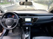 Cần bán xe Toyota Corolla Altis đời 2015, màu nâu