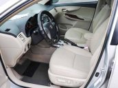 Bán Toyota Corolla Altis đời 2010, màu bạc chính chủ, giá tốt