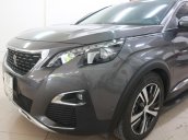 Bán xe Peugeot 5008 2017, màu xám