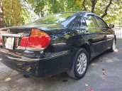 Cần bán Toyota Camry sản xuất 2006, màu đen còn mới