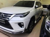 Bán Toyota Fortuner năm sản xuất 2017, màu trắng, xe nhập còn mới