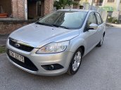 Bán Ford Focus đời 2011, màu bạc chính chủ