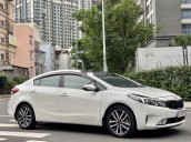 Cần bán Kia Cerato 2016, màu trắng chính chủ