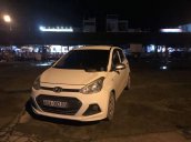 Bán nhanh chiếc Hyundai Grand i10 sản xuất năm 2015, nhập khẩu nguyên chiếc, giá tốt