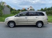 Bán ô tô Toyota Innova năm sản xuất 2014, màu vàng cát