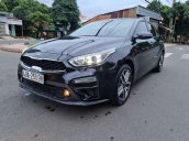 Bán gấp với giá ưu đãi chiếc Kia Cerato sản xuất 2019, xe còn mới hoàn toàn