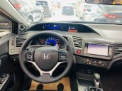 Cần bán gấp Honda Civic sản xuất 2015, xe gia đình