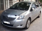 Cần bán xe Toyota Vios đời 2011, màu bạc số sàn, giá tốt