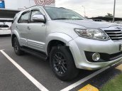 Cần bán lại xe Toyota Fortuner năm 2013, màu bạc, 587tr