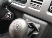 Toyota Hiace model 2012, gắn thêm đồ chơi, nút đề nổ máy, remote đề nổ từ xa, xe nhà trùm mền không chạy, cực mới