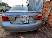 Bán ô tô Toyota Vios năm 2004, màu bạc, nhập khẩu, giá tốt