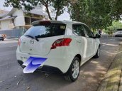 Chính chủ bán Mazda 2 sản xuất năm 2013, màu trắng